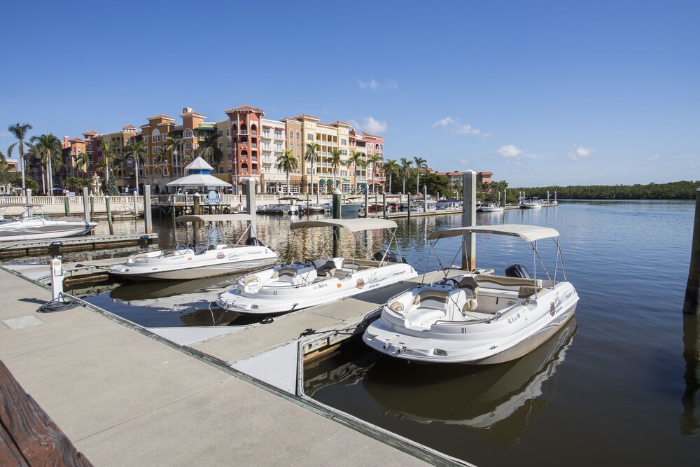 Dock