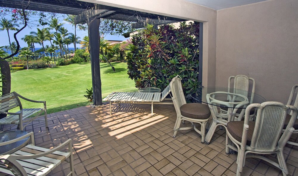 Studio, 1 King Bed, Ocean View - Terrace/Patio