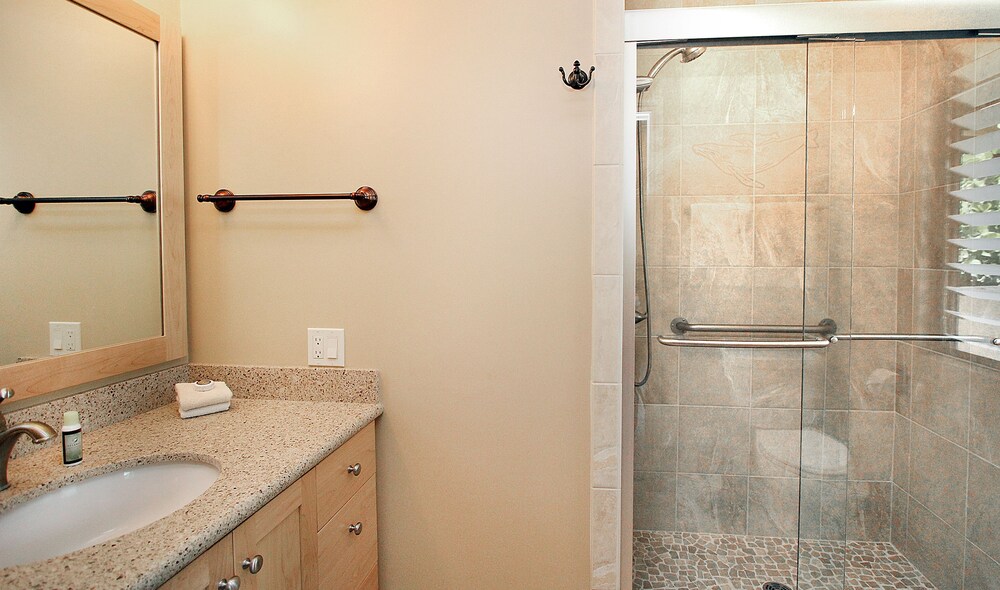 Condo, 1 Bedroom, Garden View - Bathroom