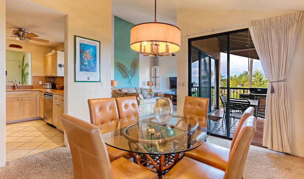 Condo, 2 Bedrooms, 2 Bathrooms, Ocean View - In-Room Dining