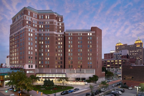 Hyatt Regency Buffalo / Hotel and Conference Center