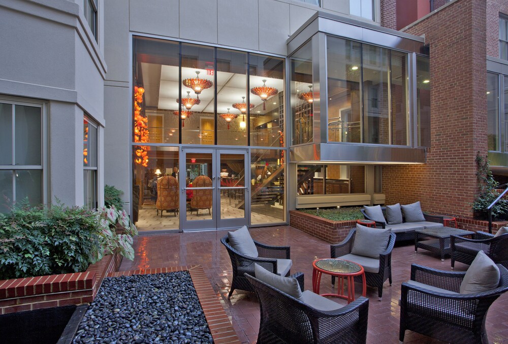 Courtyard, Morrison Clark Historic Inn