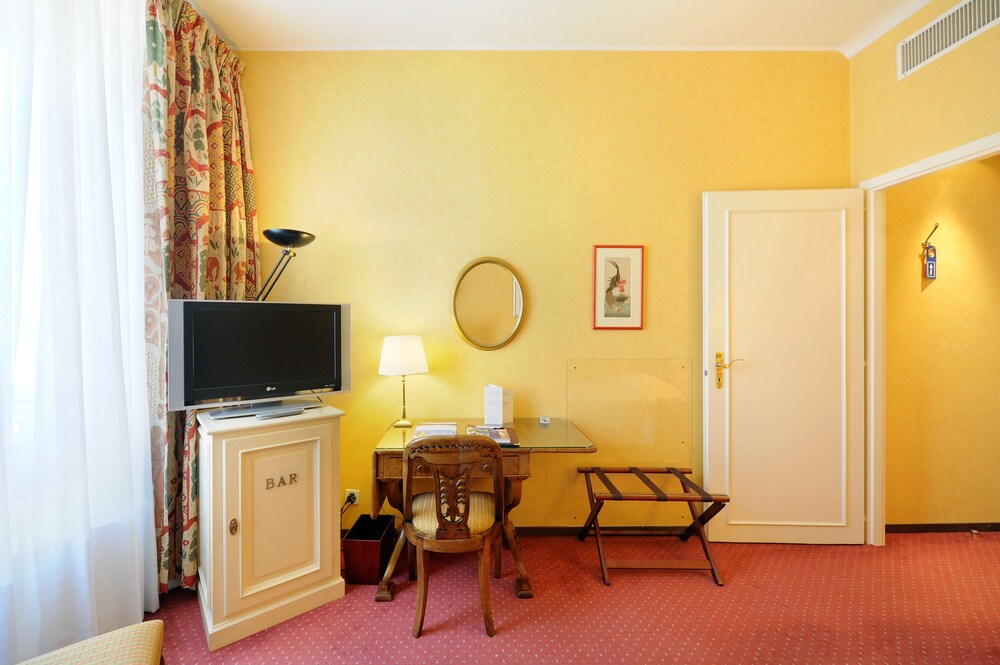 Guestroom