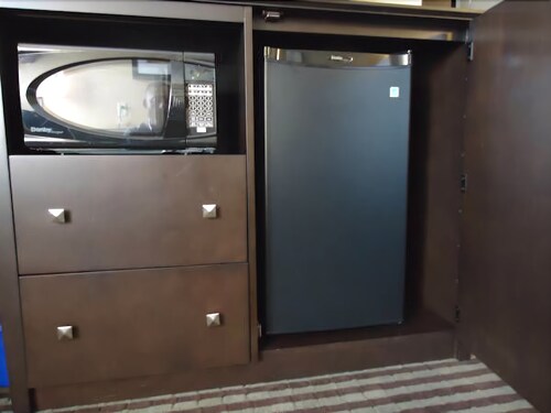 Mini-Refrigerator