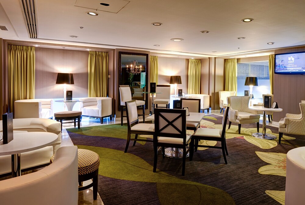 Hotel Lounge