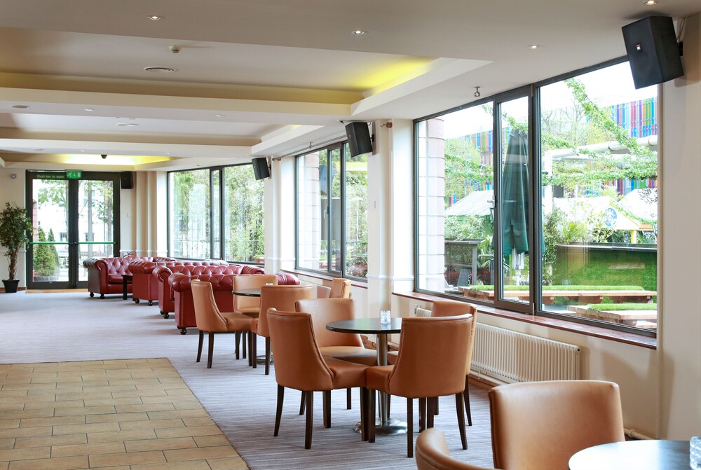 Hotel Lounge