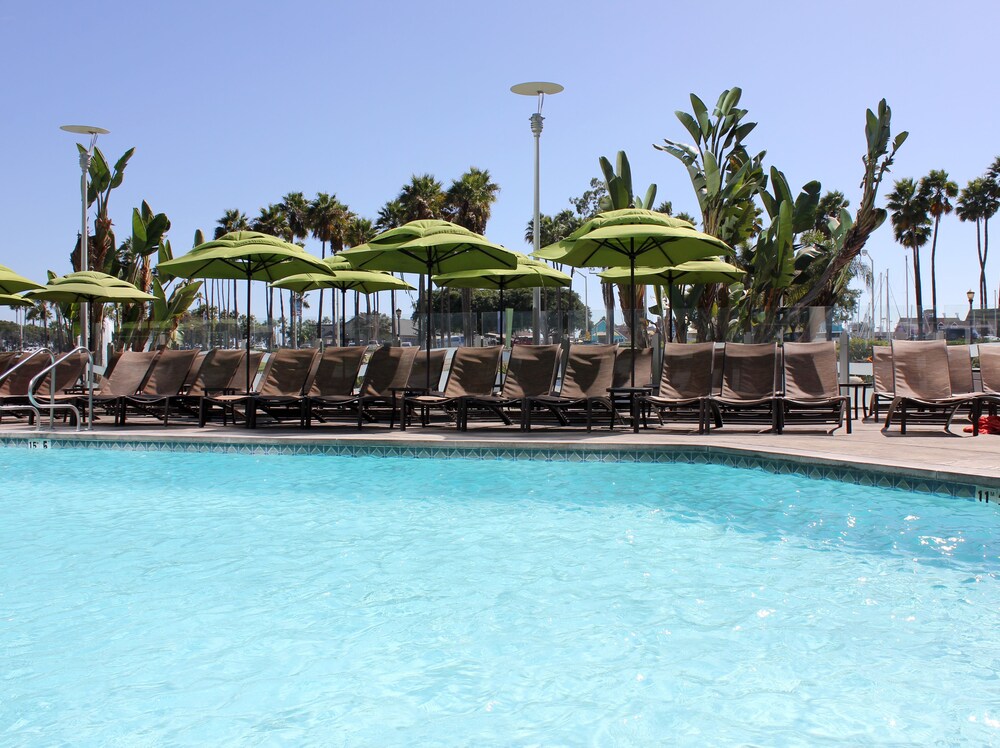 Pool, Hyatt Regency Long Beach