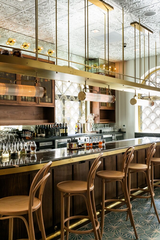 Hotel Bar