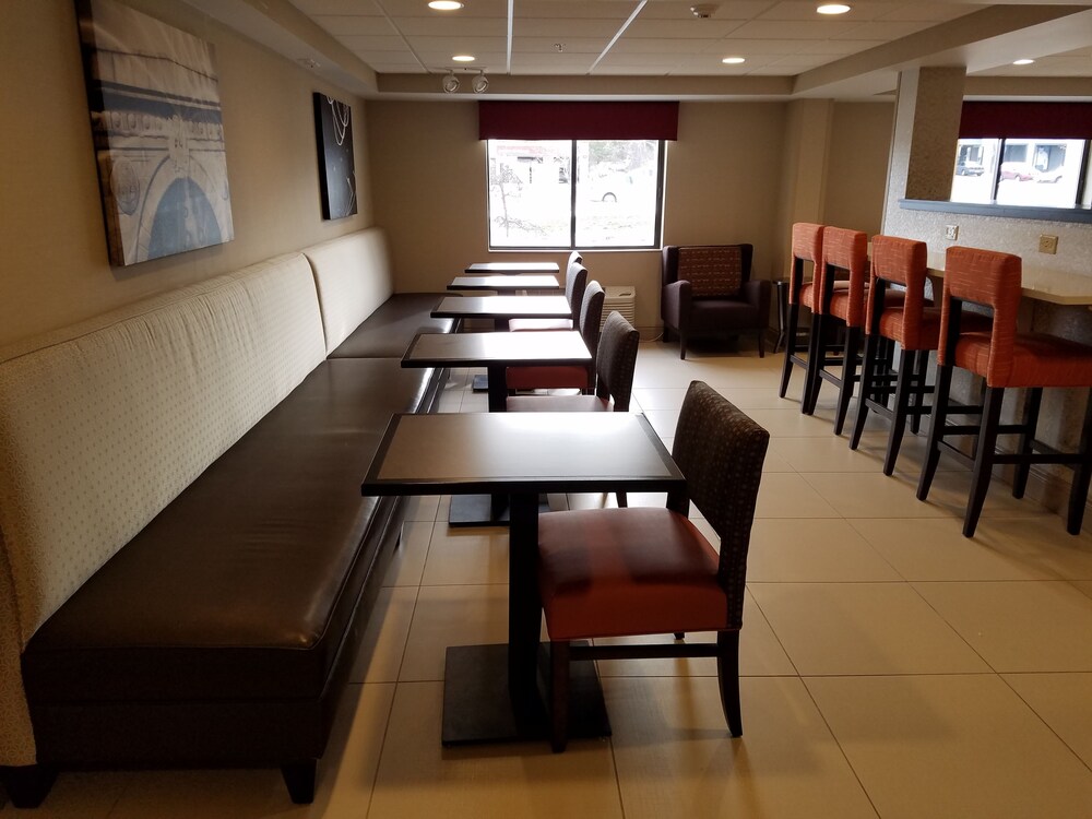 Breakfast area, Best Western Rochester Marketplace Inn