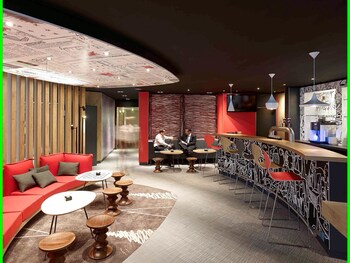 Hotel Bar