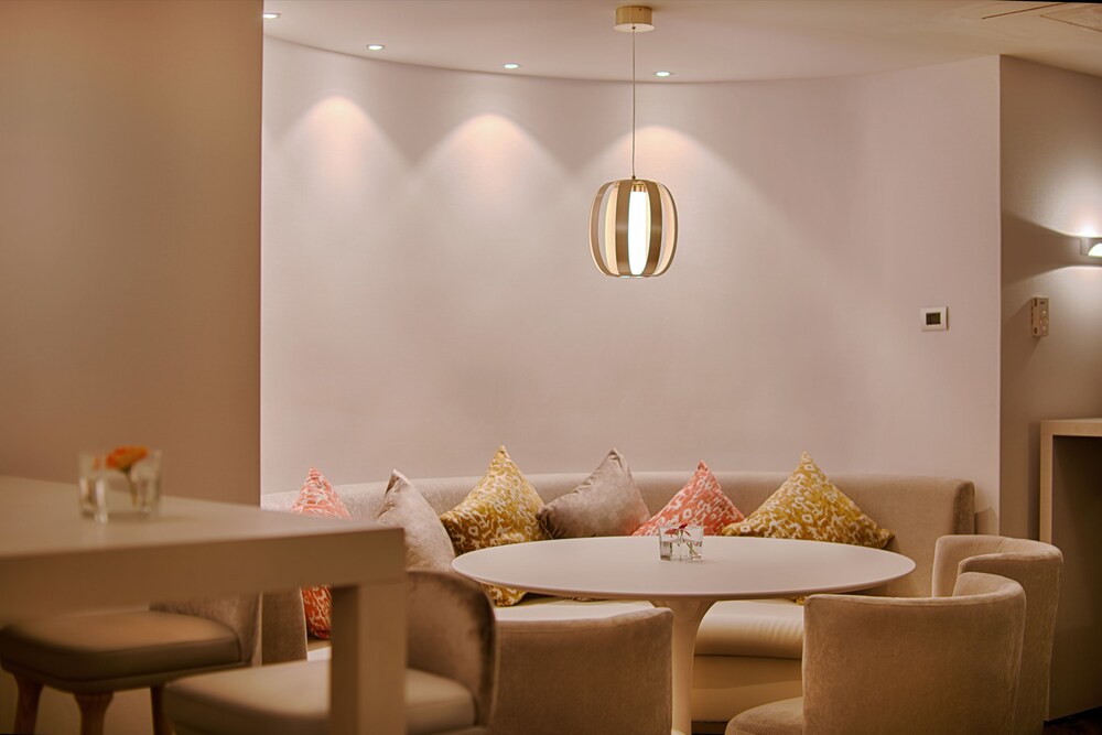 Hotel Lounge