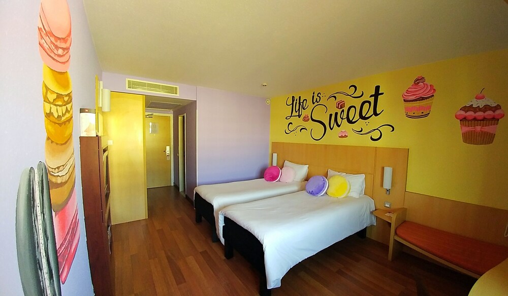 Childrens Theme Room