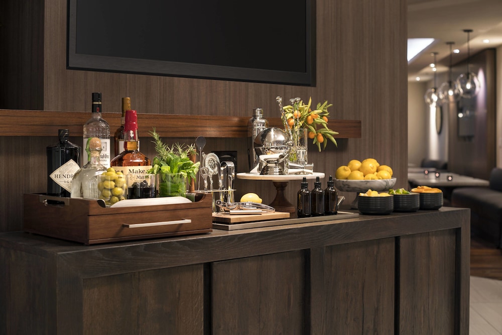 Executive Lounge