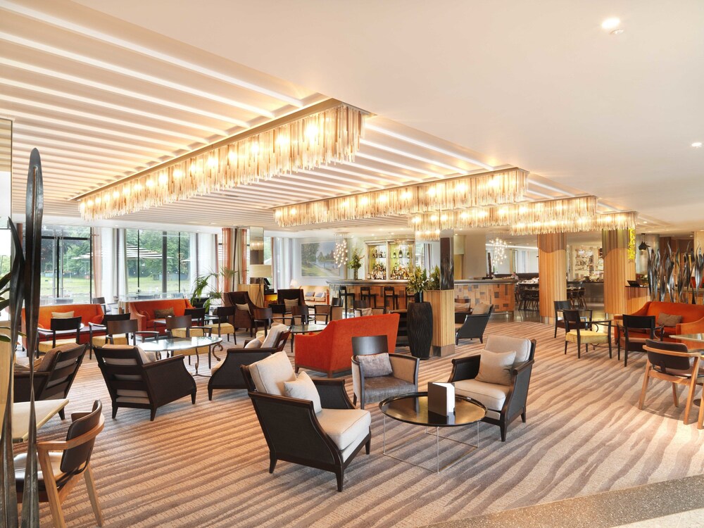Hotel Lounge