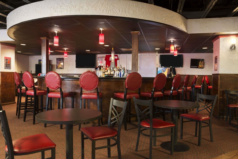Hotel Bar