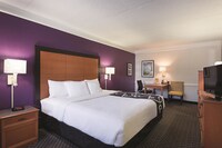 Room, 1 King Bed, Refrigerator & Microwave