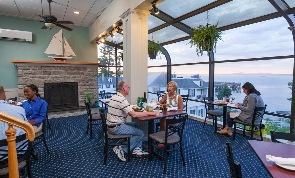Family Dining
