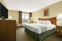 Room, 1 King Bed, Non Smoking, Beach View