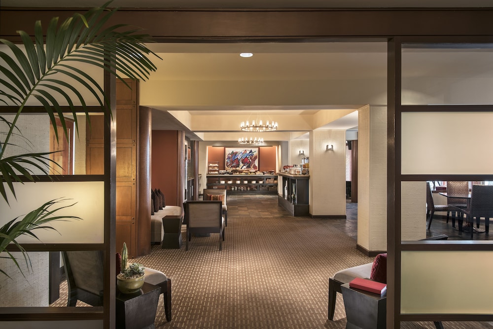 Room Service - Dining