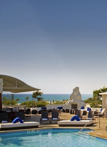 The Mayfair at Coconut Grove