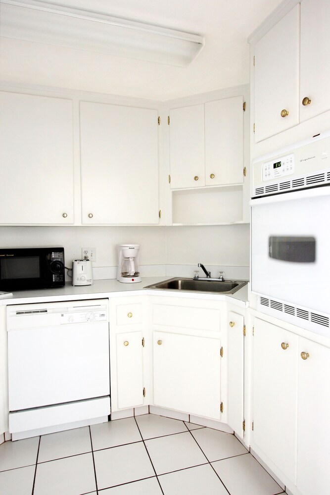 Suite, 1 Bedroom - In-Room Kitchen