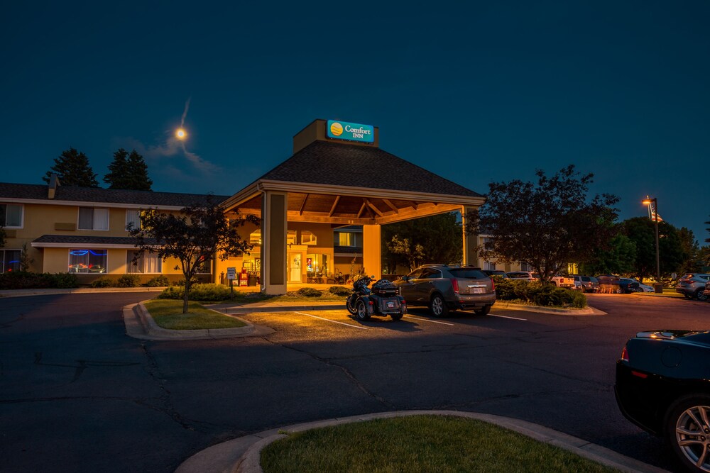 Hotel Front - Evening/Night