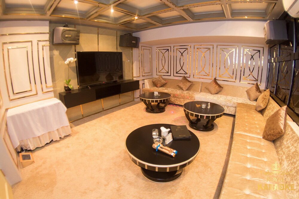 Karaoke Room