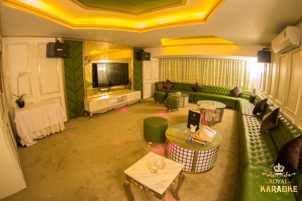 Karaoke Room