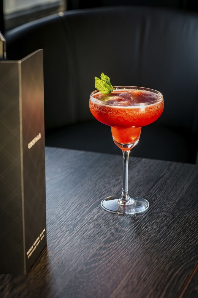 Hotel Bar