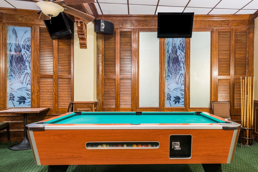Hotel Bar