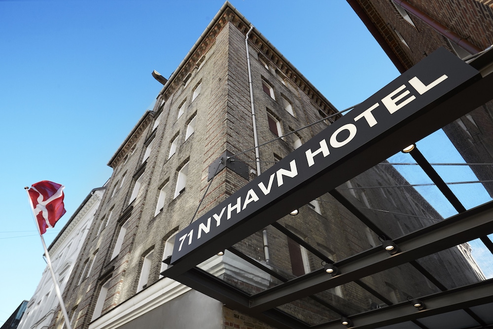 Hotel Front
