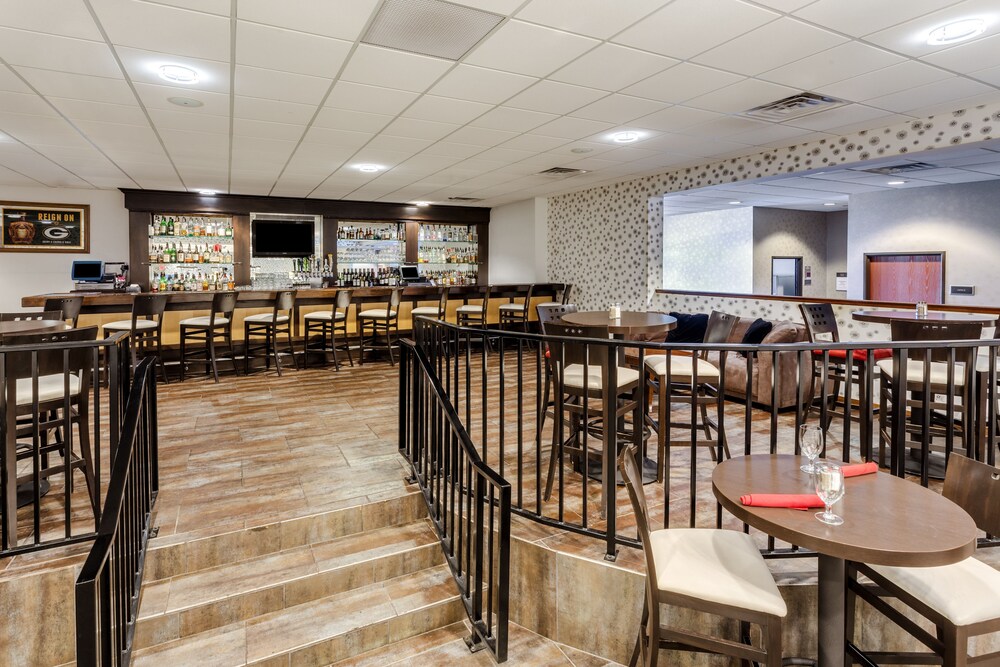 Hotel Bar