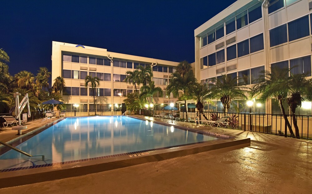 Utomhuspool