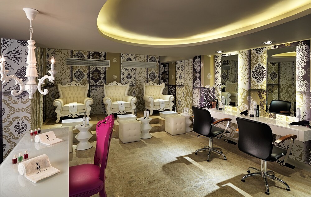 Nail Salon