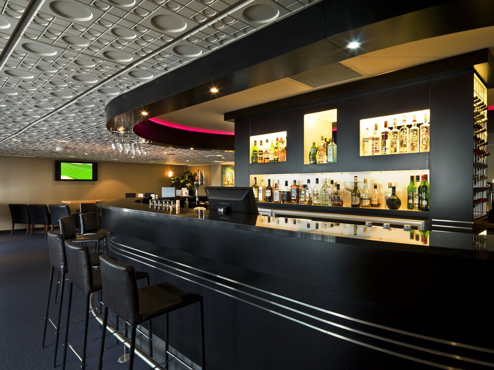 Hotel Lounge