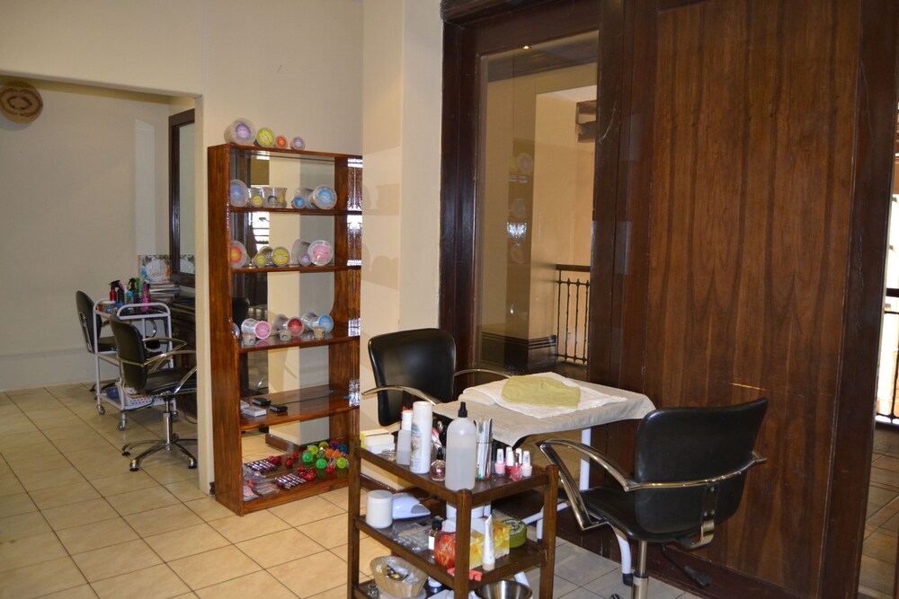 Nail Salon