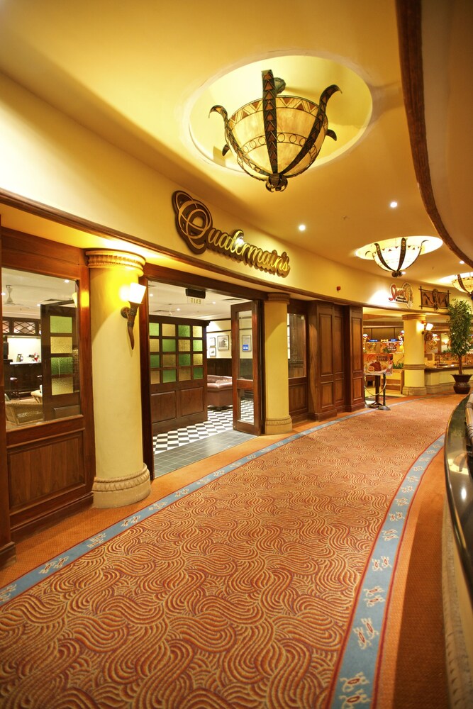 Hotel Bar