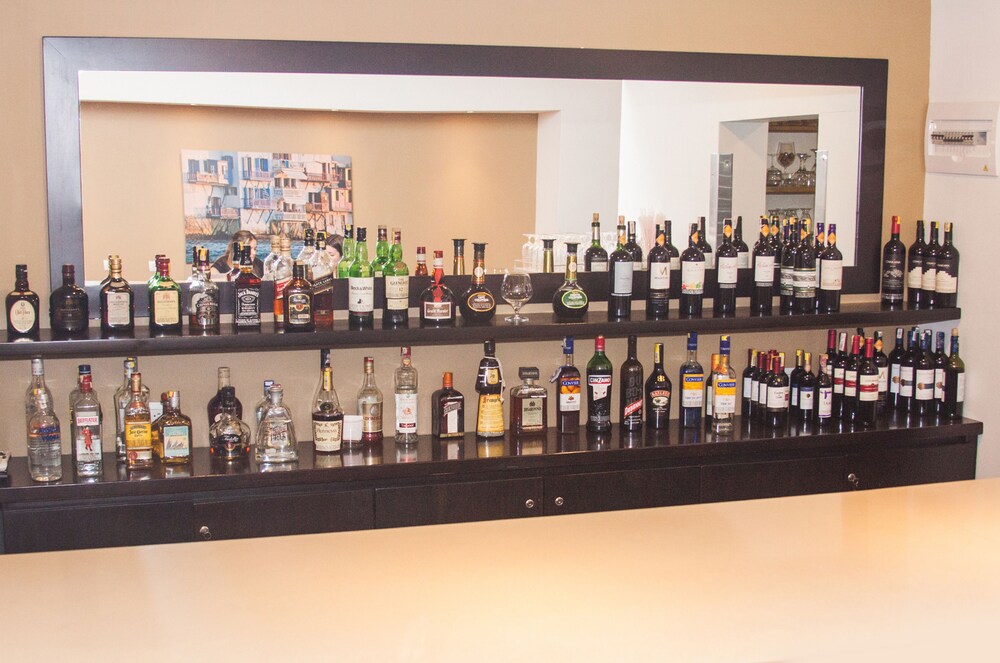 Hotel Bar