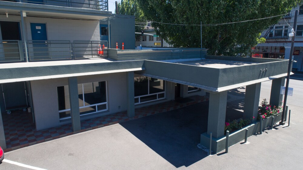 Aerial view, Eastside Lodge