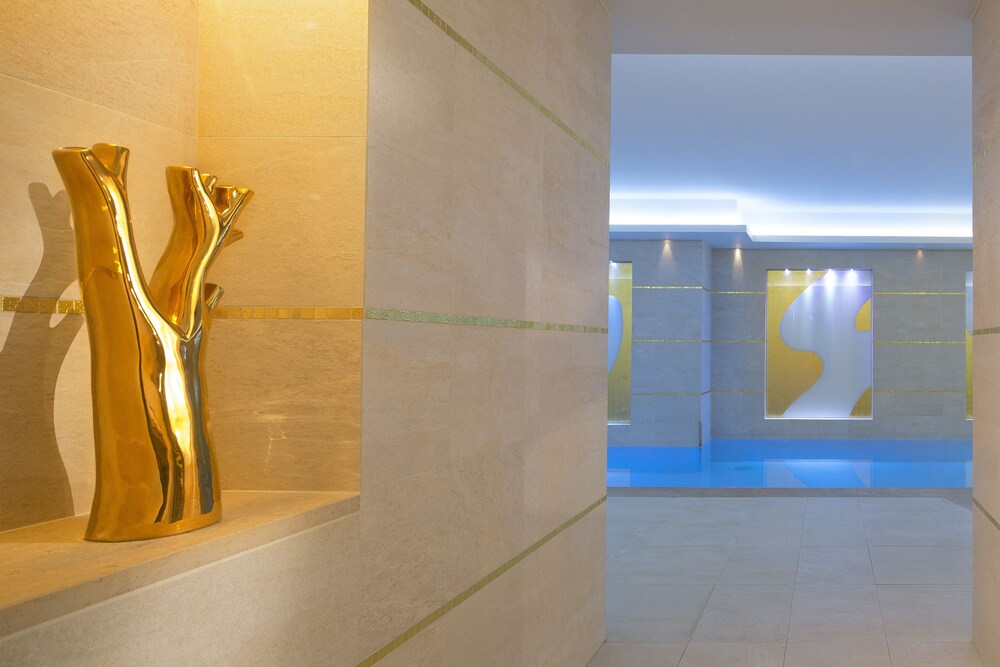 Piscine couverte