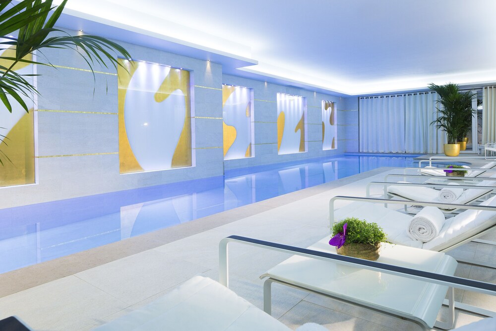 Piscine couverte