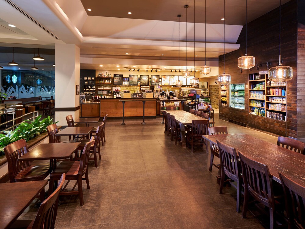 Cafe, Ala Moana Hotel by Mantra