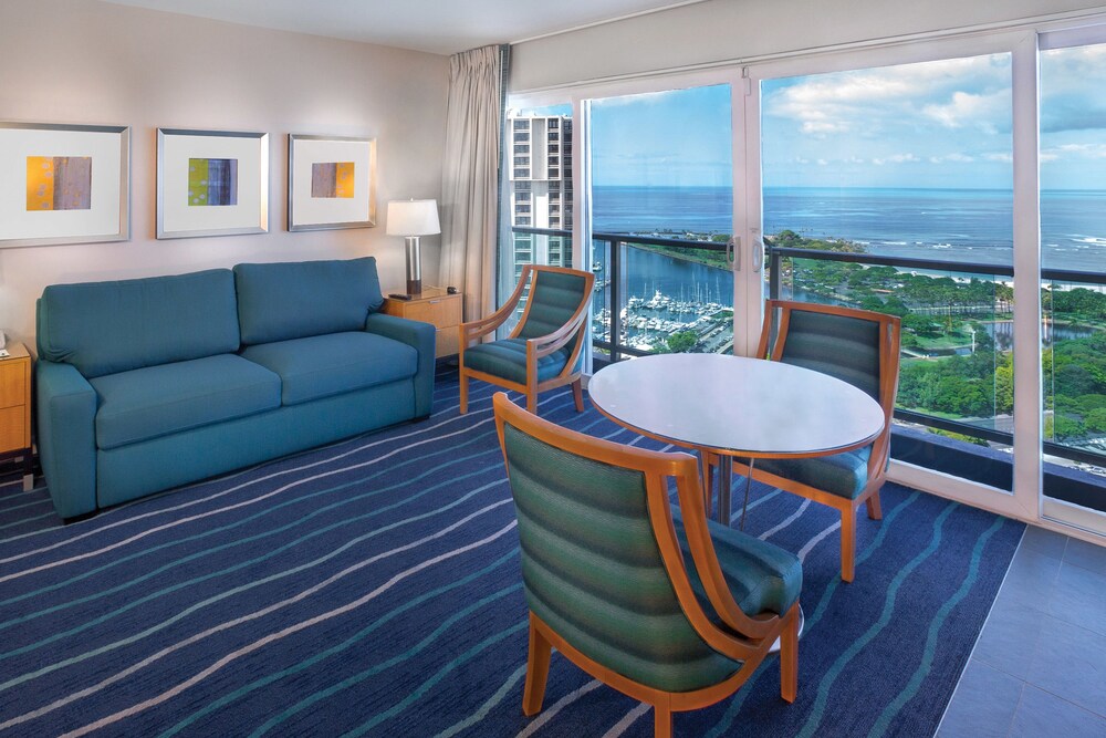 Room, Ala Moana Hotel by Mantra