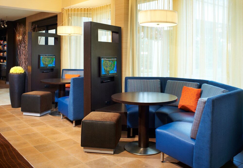 Hotel Lounge