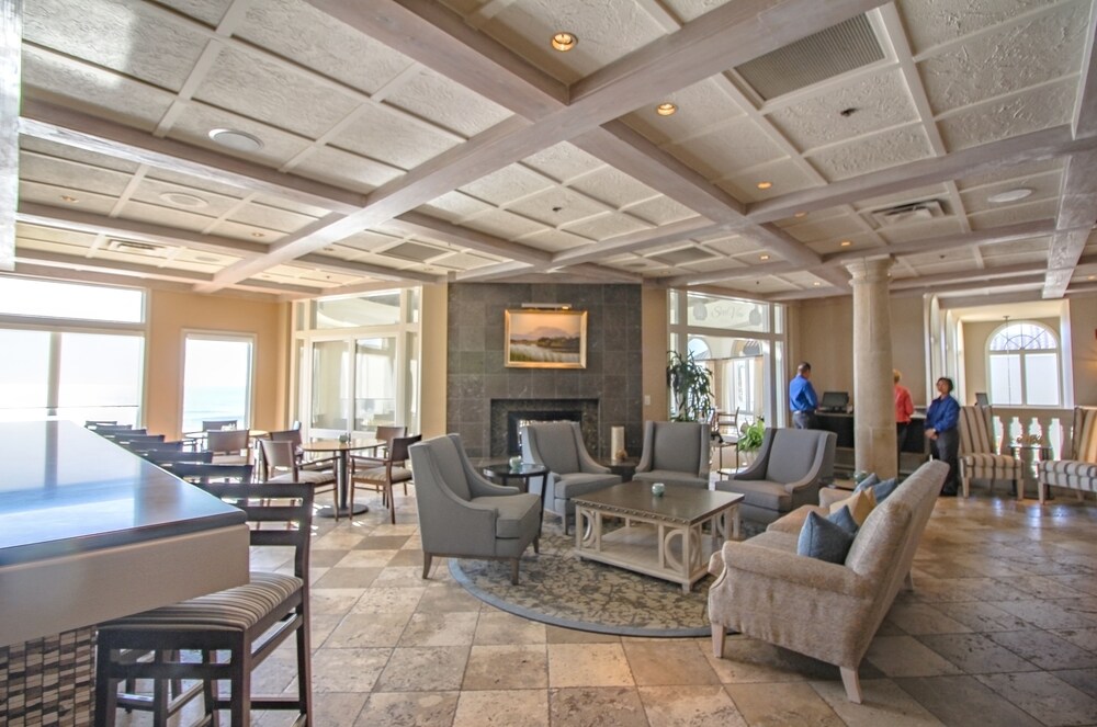Hotel Lounge