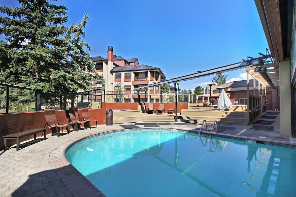 Indoor/Outdoor Pool
