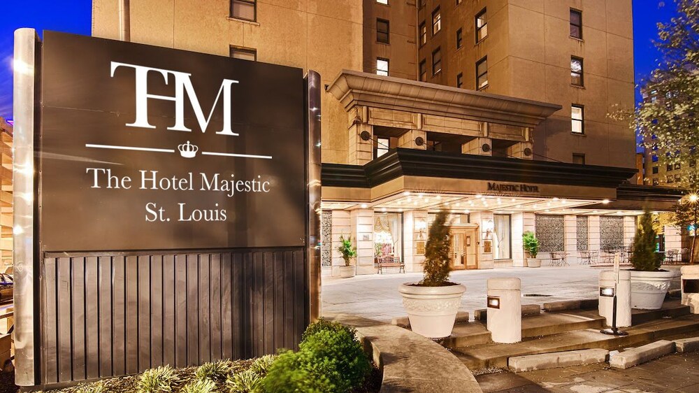 Hotel Front - Evening/Night