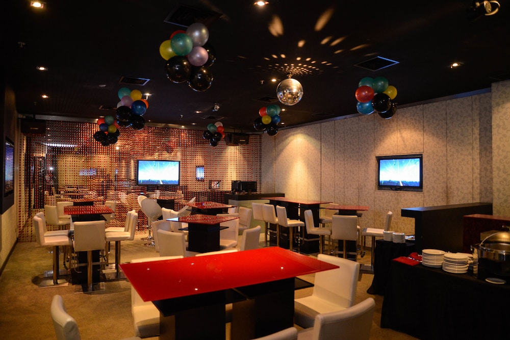 Hotel Bar