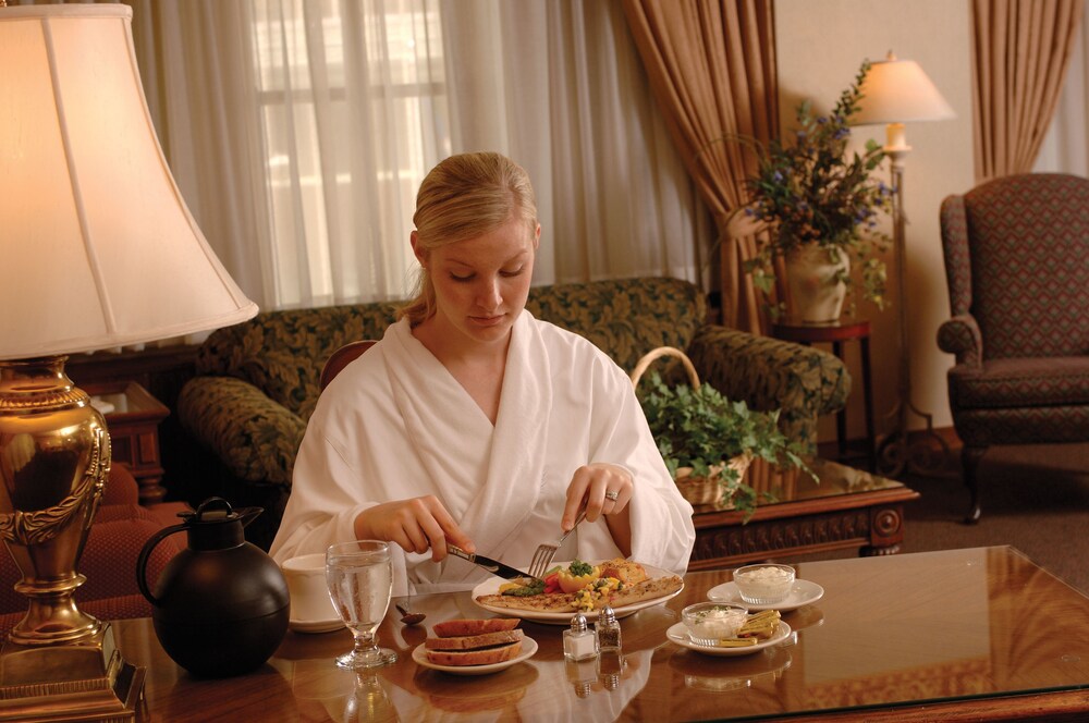 Room Service - Dining
