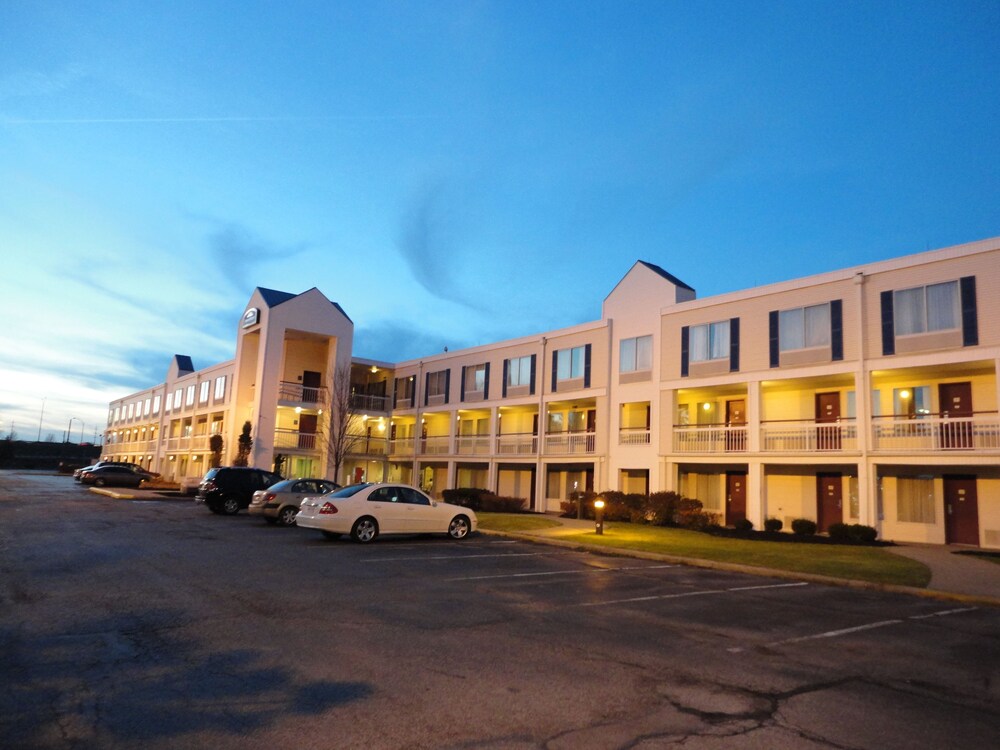 Hotel Front - Evening/Night